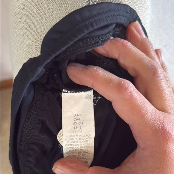 Women's Black Sports Bra - Picture 6 of 6